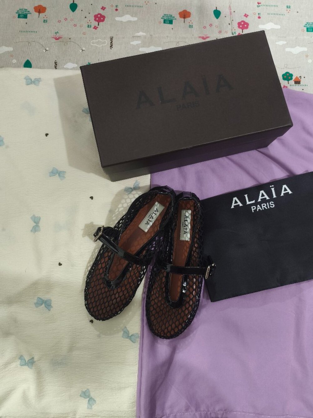Alaïa Womens Black Mesh Cut-Out Flats
